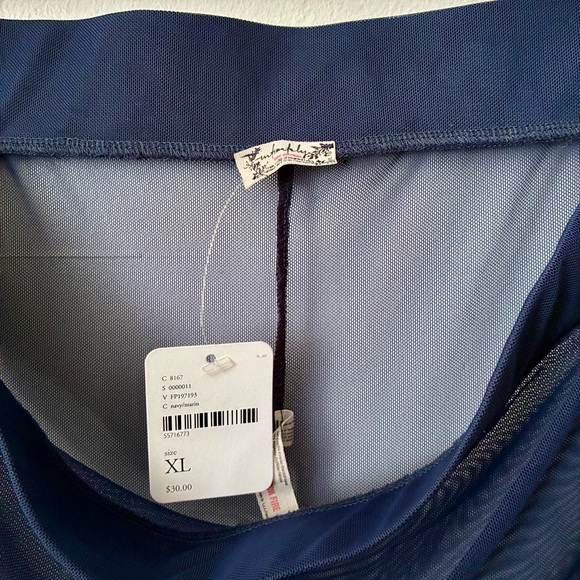 NEW Free People “Make It Happen Mesh Leggings” Dark Blue Size XL - Picture 9 of 9